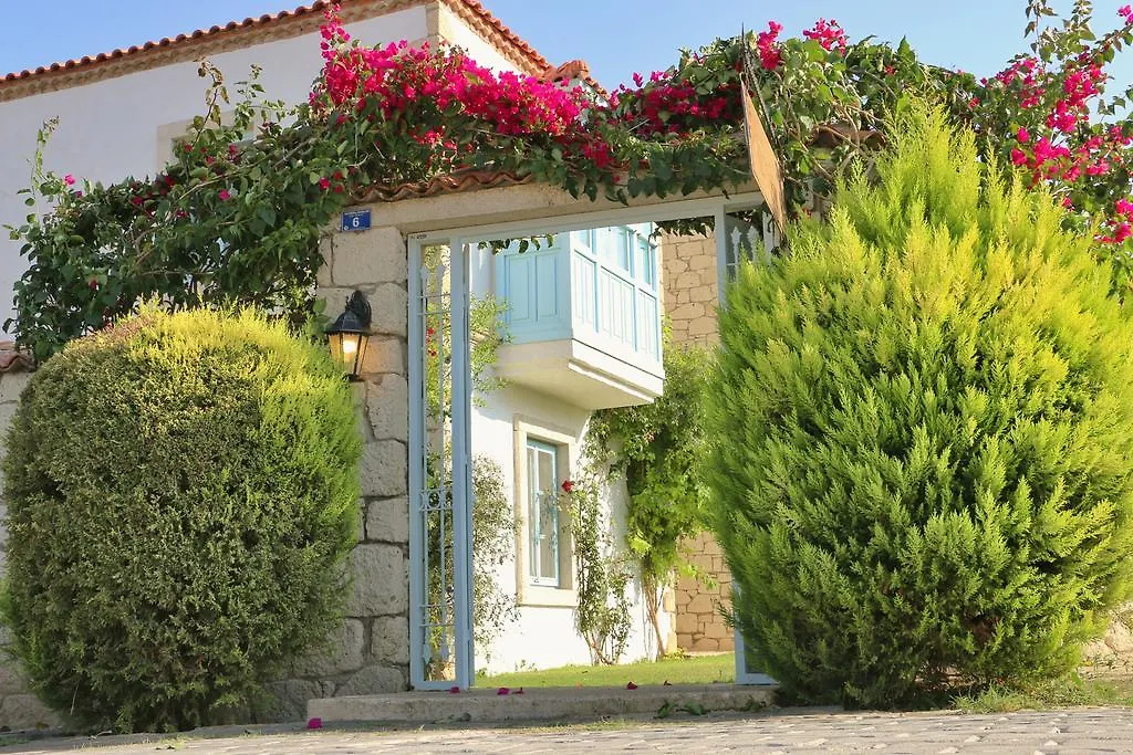 Deniz Kabugu Hotel Alacati 2*,